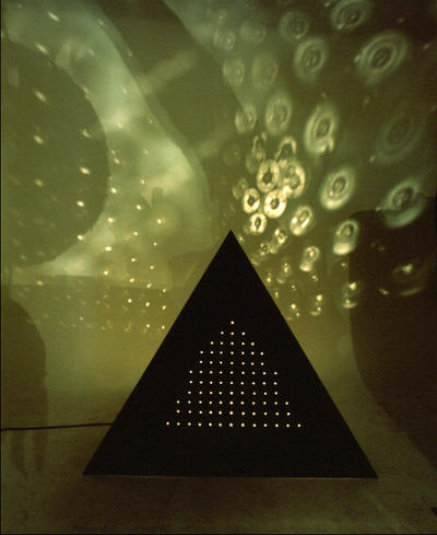 Otto Piene Lichtraum 2001, 2001 Rauminstallation 492 x 530 x 344 cm